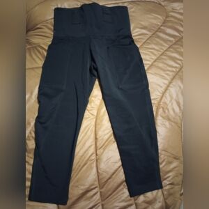 Dene Adams Conceal Carry Black Capri's